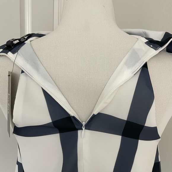 Lulu’s - NWT Black and White Halter Neck Top - Picture 7 of 9